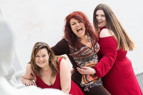 🫅 Musik in der Märlistadt • The curvy Mamas