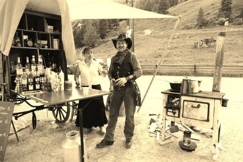 🫅 Cowboy Ruedis Coffee • Cowboy Ruedi und Angela