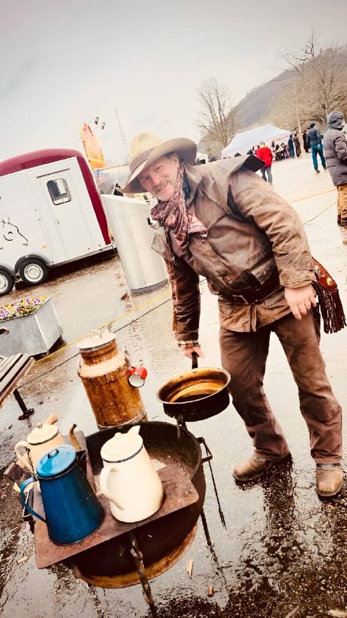 🫅 Cowboy Ruedis Coffee • Cowboy Ruedi und Angela