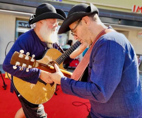 🫅 Musik in der Märlistadt • Stoppel &amp; Bart